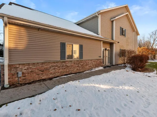 2105 Pine Ridge COURT #H, Grafton, WI 53024