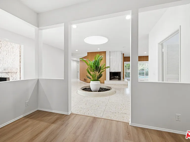 8900 Alto Cedro Dr — Photo 14