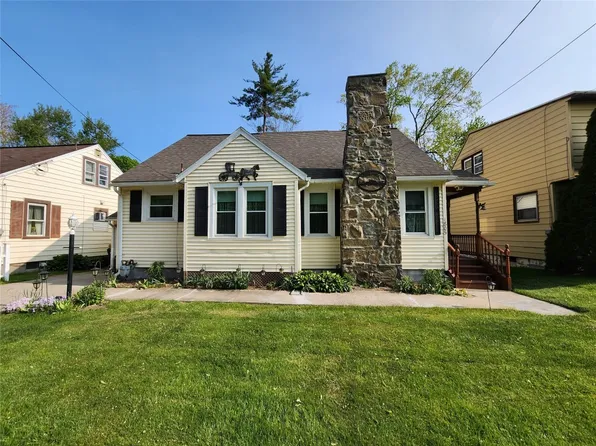 1805 Vestal Rd, Vestal, NY 13850