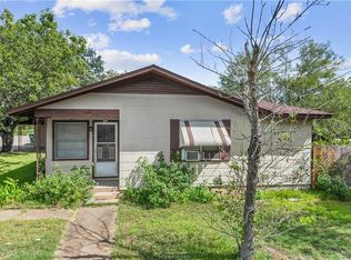 508 S Caldwell St, Giddings, TX 78942