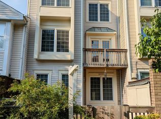 6023 Sunset Ridge Ct, Centreville, VA 20121