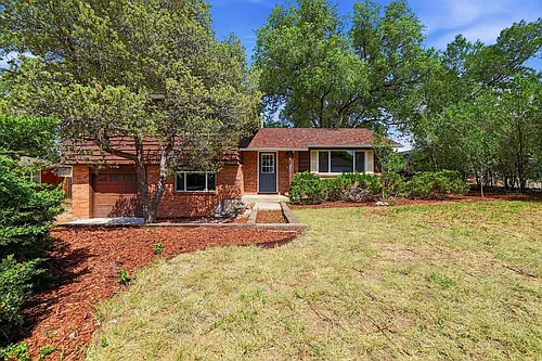 1087 Hathaway Dr Photo 1