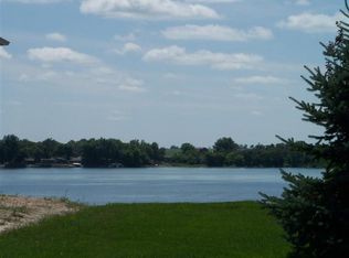 26514 Lakeview Pl, Hartford, SD 57033