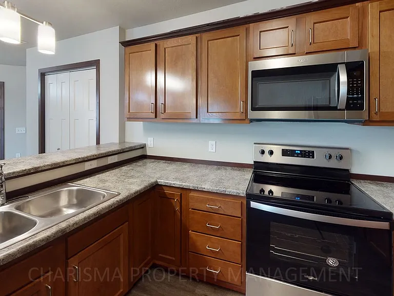 290 Vernon Dr #4 — Photo 7