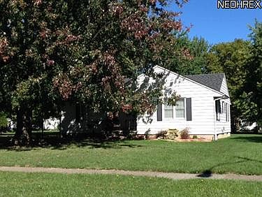 1st image of 1300 W 34th St