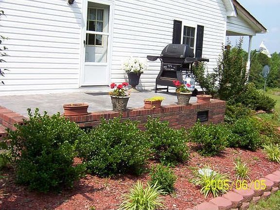 side of house 05/2005