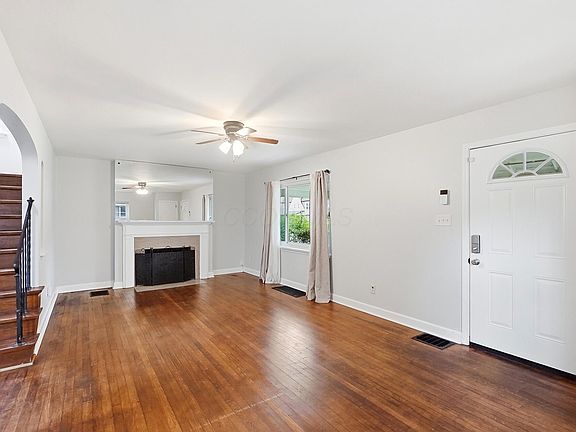 2nd image of 957 Geers Ave