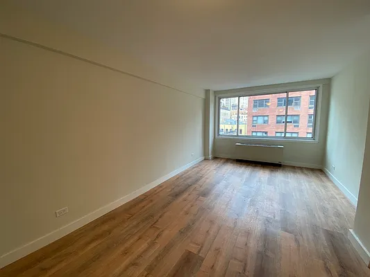 Rented by Stonehenge NYC LLC | media 91