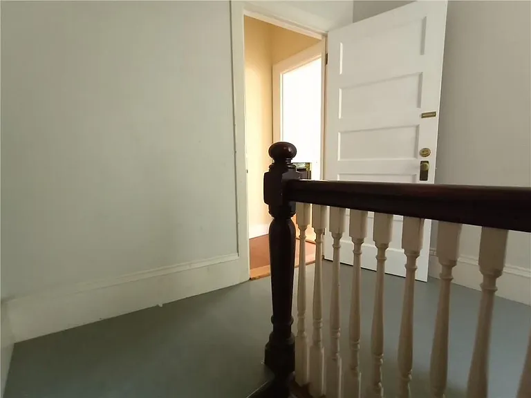 362 Lloyd Ave #2 — Photo 5
