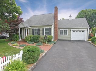 32 S Central Ave, Ramsey, NJ 07446