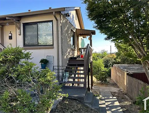 156 W Baxter St #160