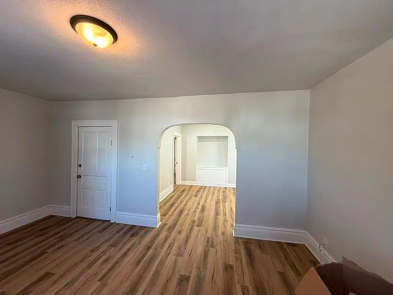 Unit Photo