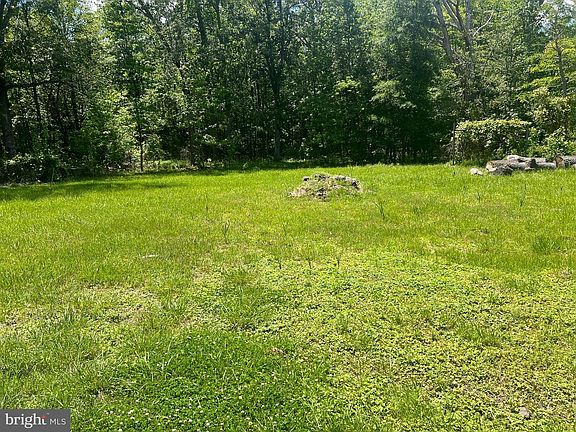 4th image of 701 Farmington Rd W