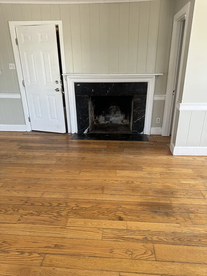 1 bed, 1.0 bath, 700 sqft, $1,000 — Photo 2