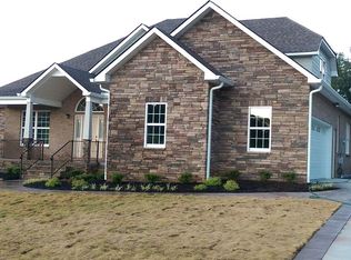 586 Biscayne Dr, Lenoir City, TN 37771