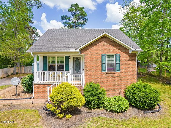 2nd image of 455 Madison Cir