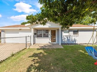 705 Newton St, Blue Mound, TX 76131