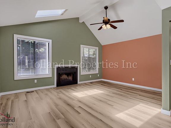 3rd image of 6765 SW 152nd Ave