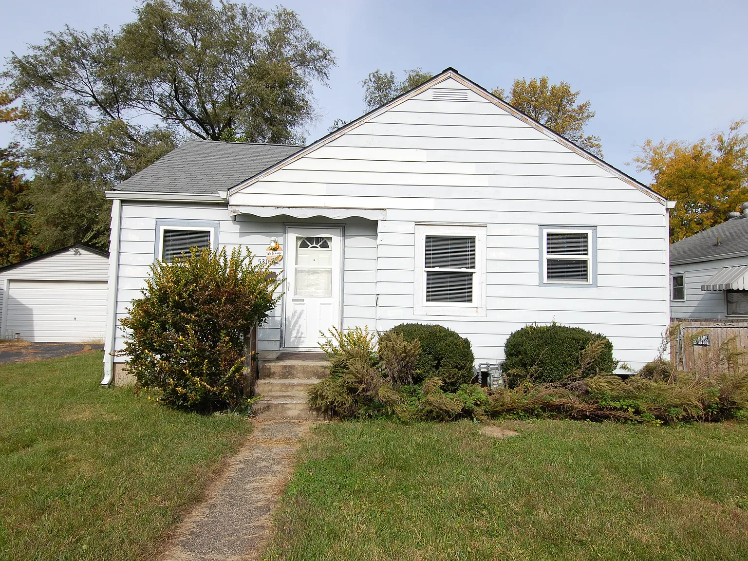 2 bed, 735 sqft, $1,000 — Photo 2