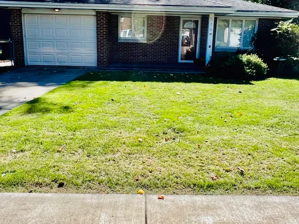 516 E Morgan Ave, Chesterton, IN 46304