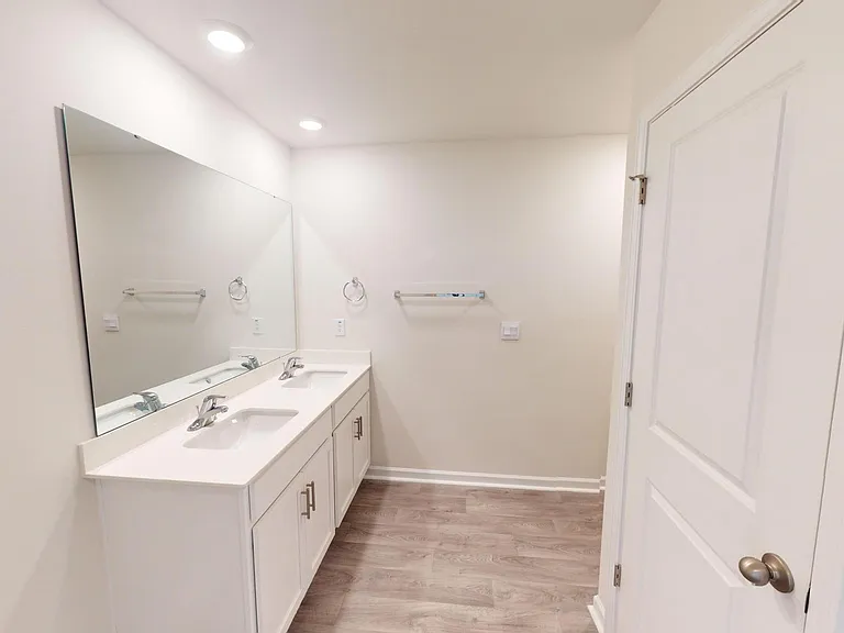 1139 Evelynnview Ln — Photo 7