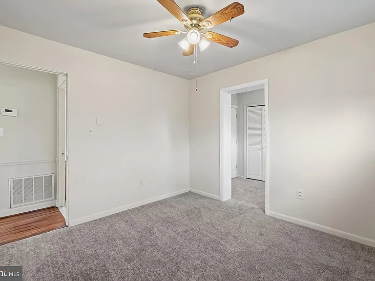1042 S Ironwood Rd — Photo 23