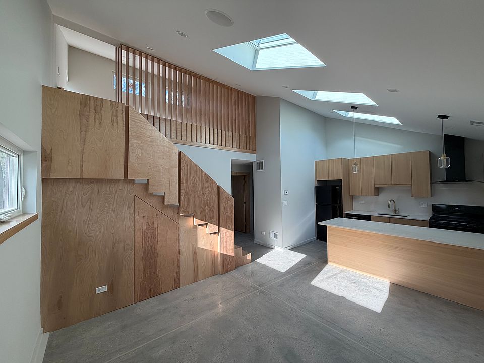 Kitchen/living area