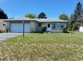 3522 Oakwood Dr, Racine, WI 53406