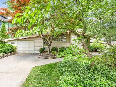 2226 W 71st Ter, Prairie Village, KS, 66208