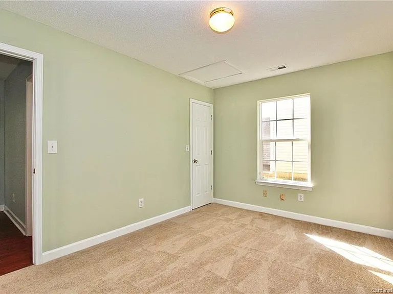 204 Tom Hunter Rd — Photo 15