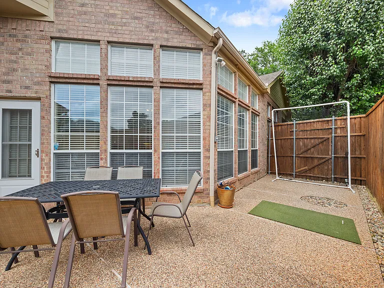 6805 Magnum Dr — Photo 23