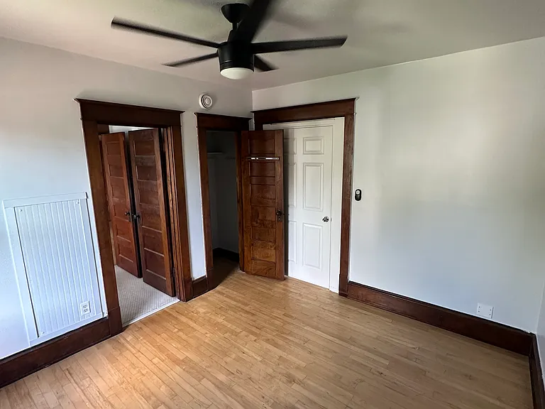 1819 4th St NE #2 — Photo 8