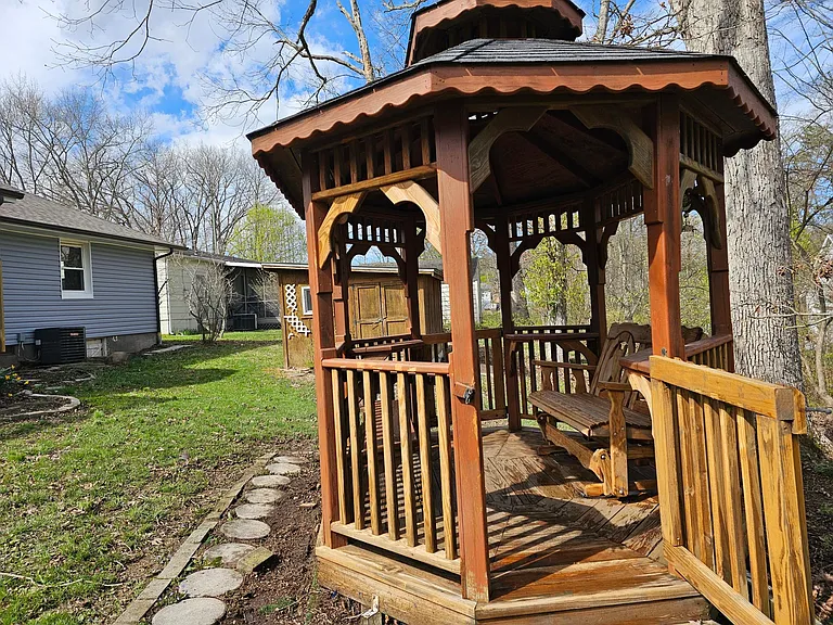 6231 Highland Dr — Photo 31