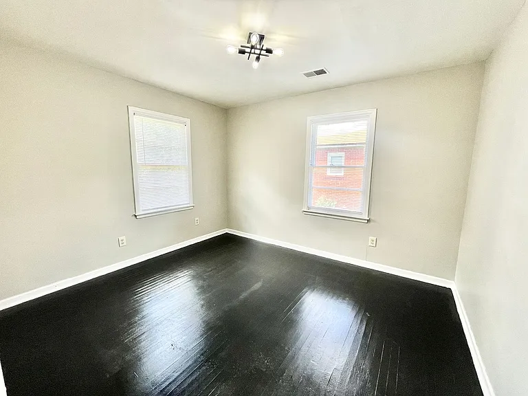4840 Southside Drive-New — Photo 16