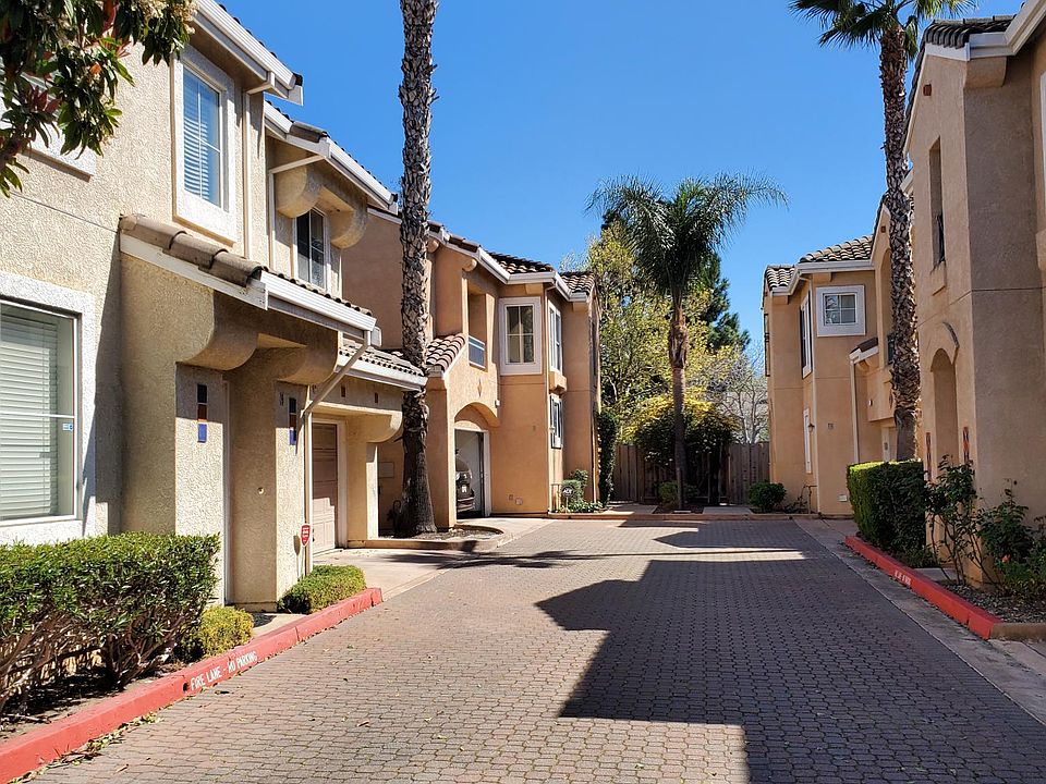 1st image of 818 Date Palm Ct