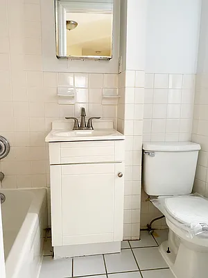 Rented by Waverly Realty Associates | media 20