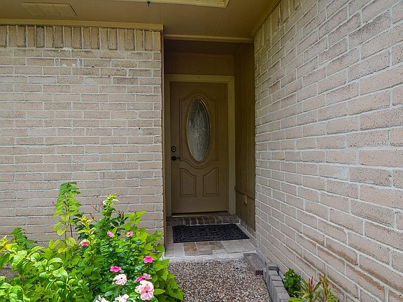 5th image of 7014 Zapata Dr