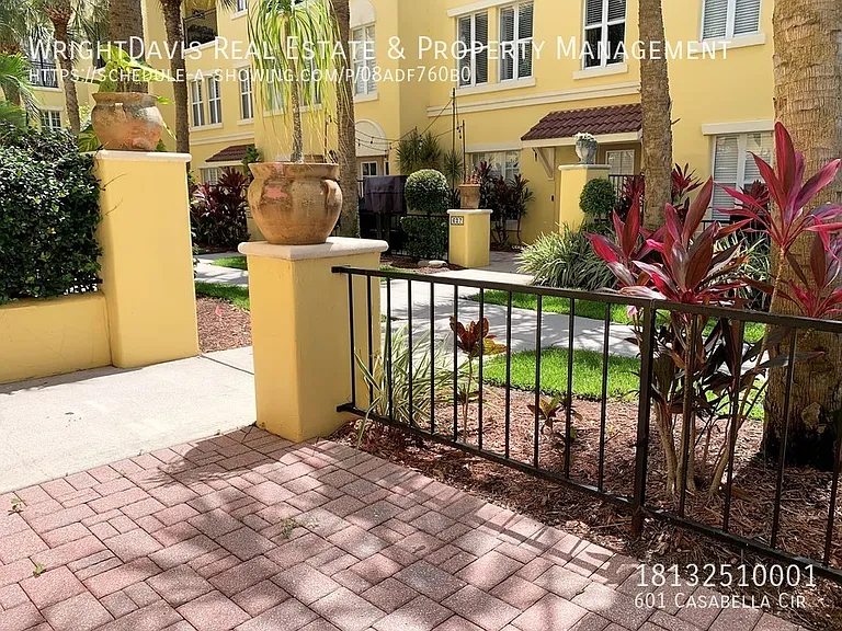 601 Casabella Cir — Photo 4