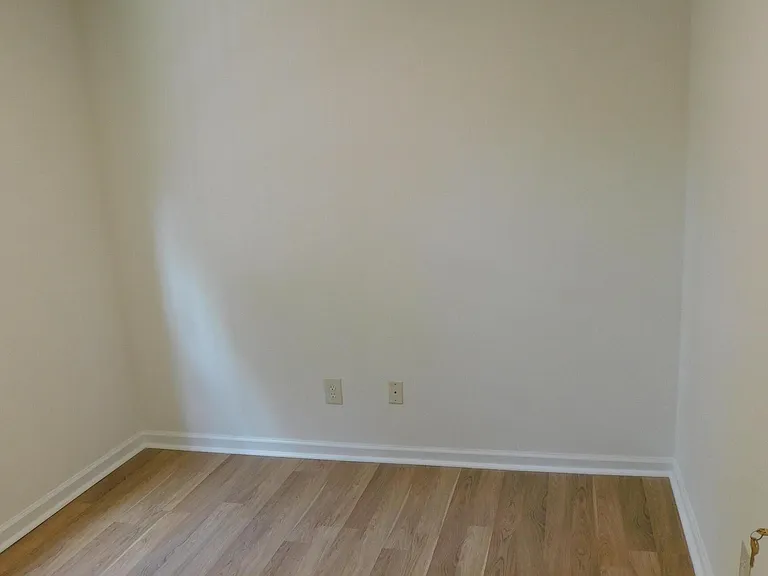 811 Kennesaw Dr — Photo 4