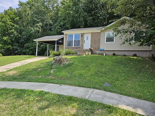 165 Vonda Ct, Radcliff, KY 40160