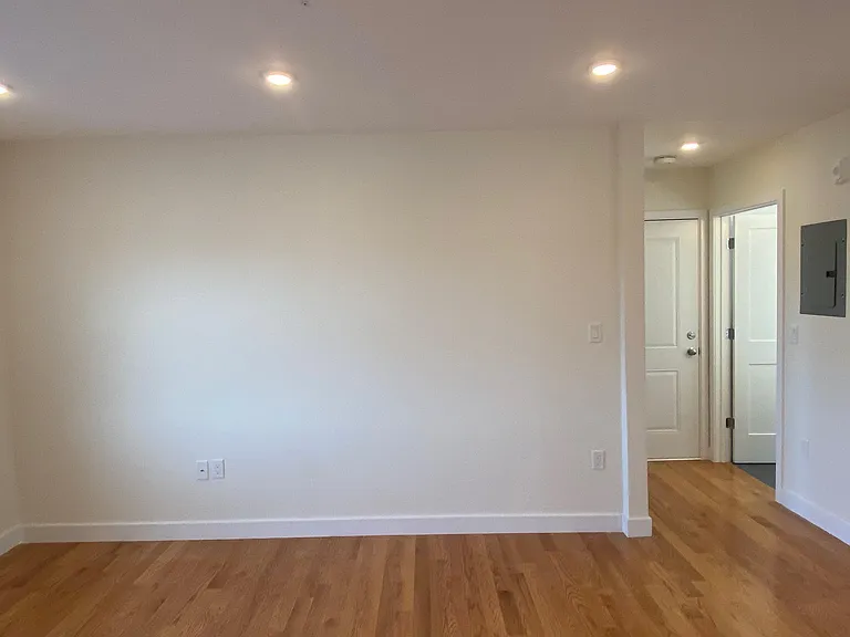 15 Kelley Ct #3 — Photo 8