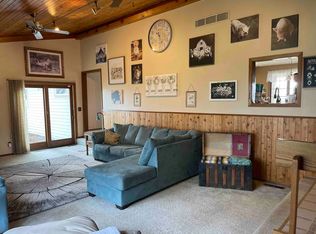 3972 230th Ave, Clarkfield, MN 56223