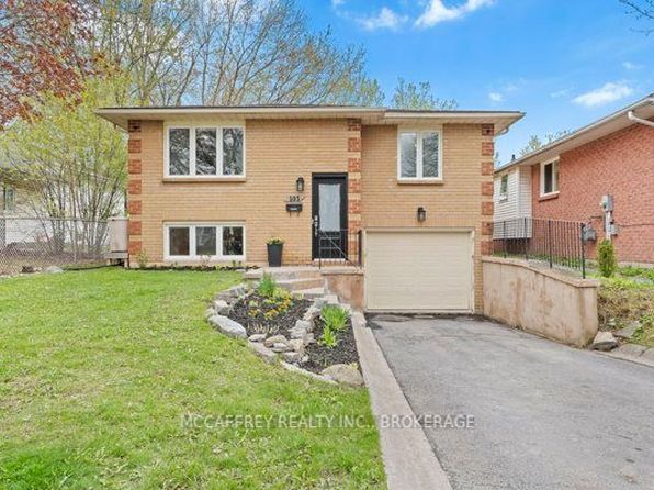 105 Dauphin Ave, Kingston, ON K7K 6B2