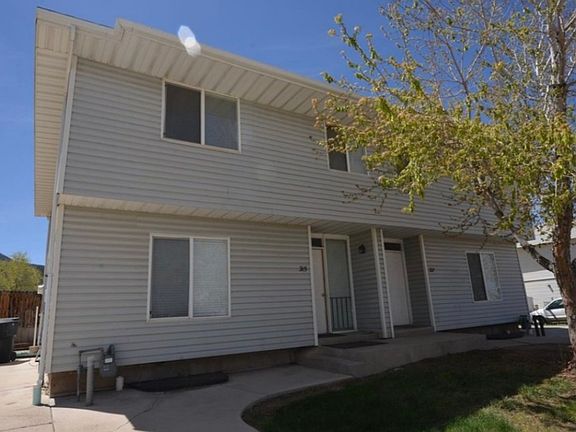 2nd image of 327 W Mountain View Dr