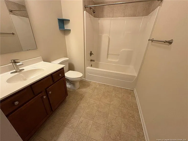 4007 Beaubien Dr — Photo 36