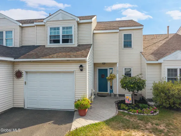 1102 Spearhead Drive, Schenectady, NY 12302