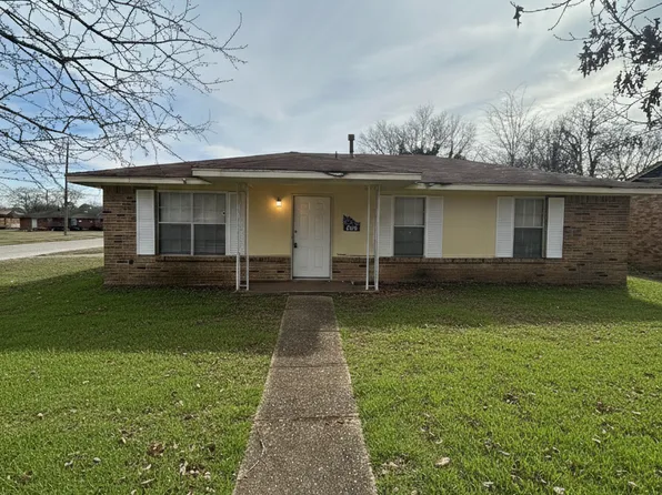 940 Pebblebrook Dr, Montgomery, AL 36110