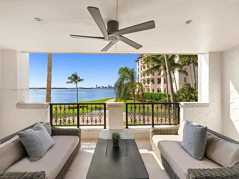 4924 Fisher Island Dr #4924 — Photo 43