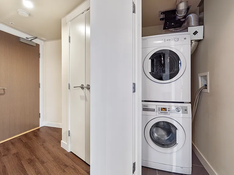 180 Switchmen St — Photo 35