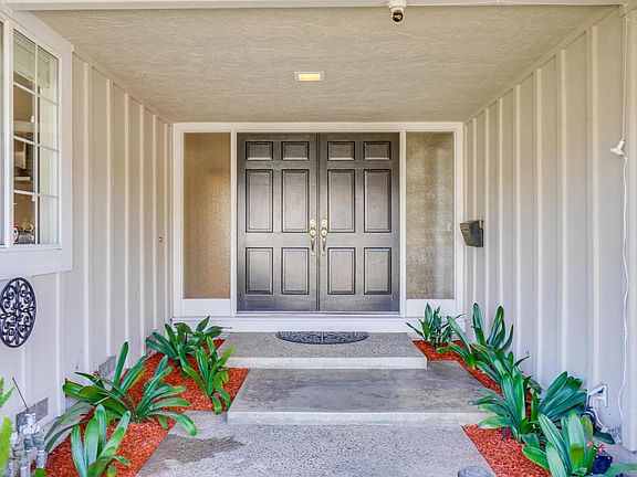 4th image of 1636 Knollwood Ave